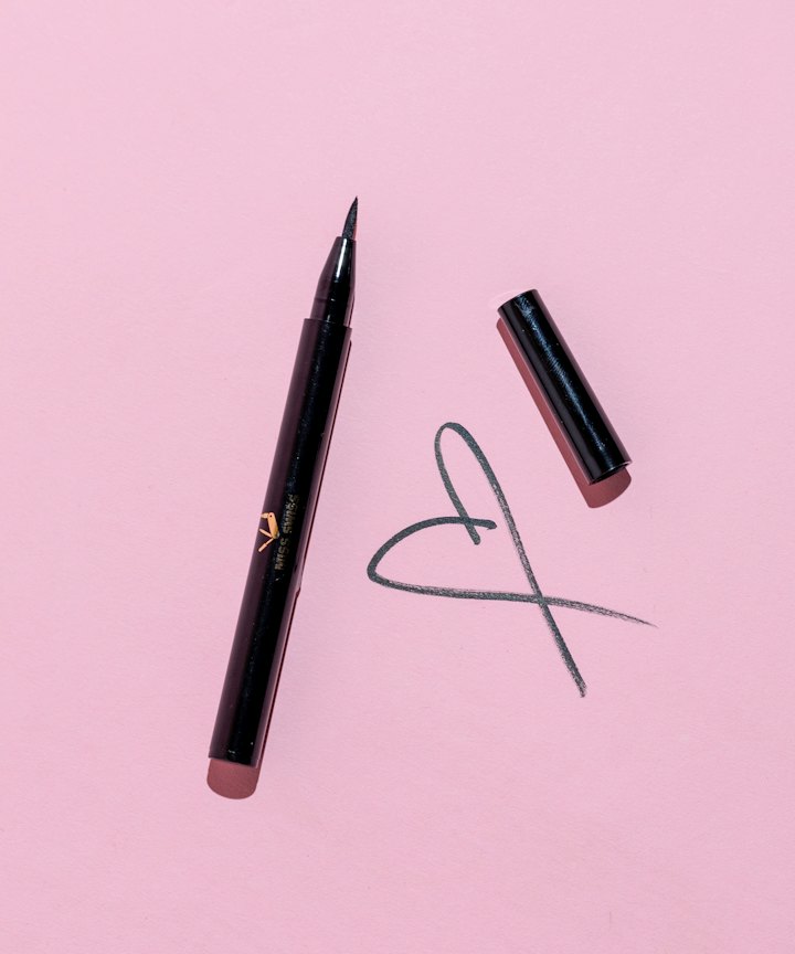 Precision Liquid Liner by Velour Lab